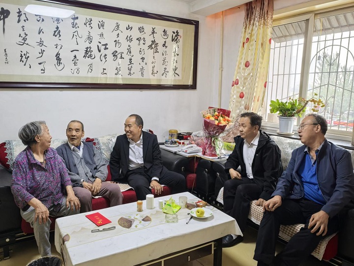 1727685877575049135.jpg 图片1.jpg